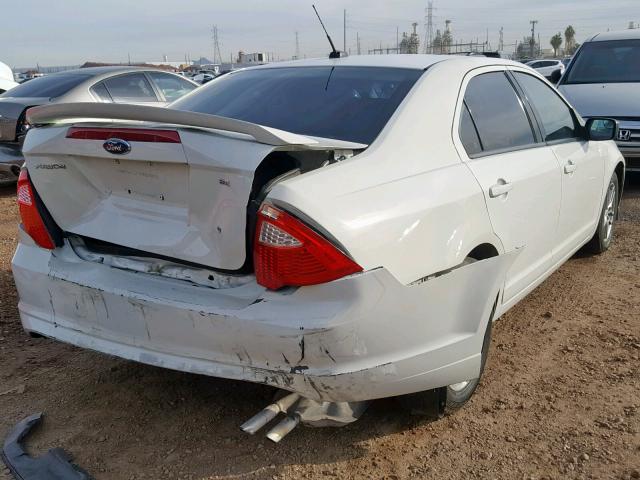 3FAHP0GA7CR151246 - 2012 FORD FUSION S WHITE photo 4