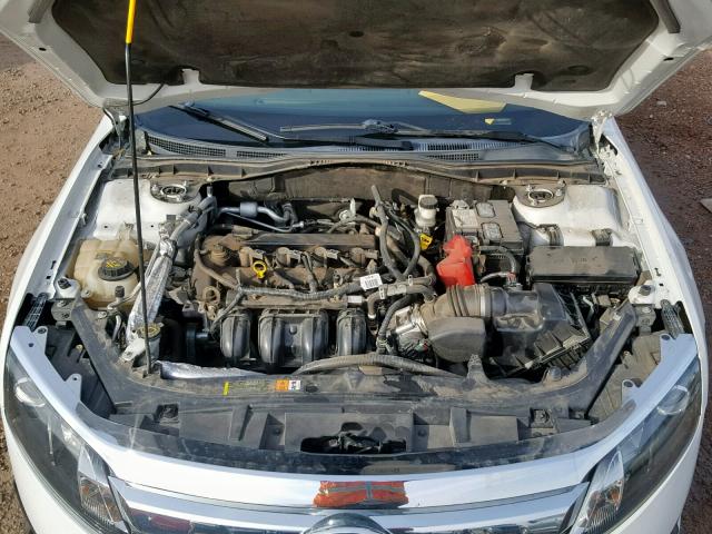 3FAHP0GA7CR151246 - 2012 FORD FUSION S WHITE photo 7