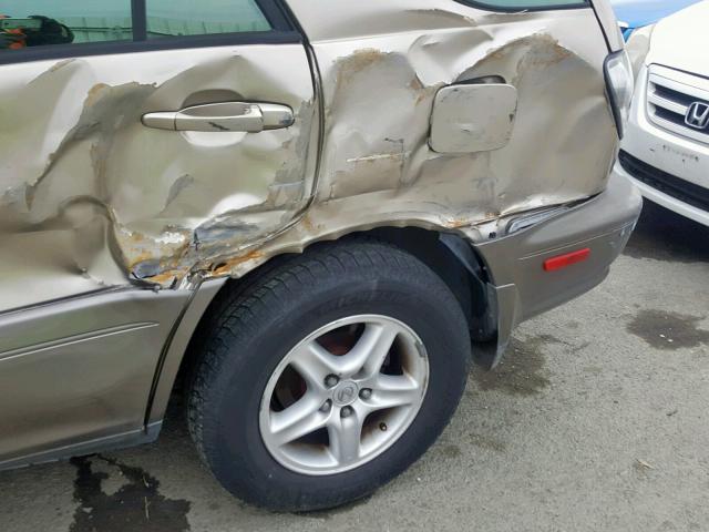 JTJGF10U810102411 - 2001 LEXUS RX 300 GOLD photo 10