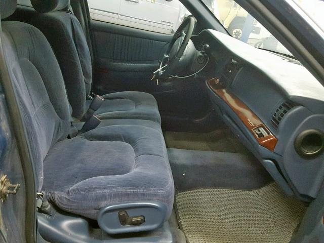 1G4CW52K5W4610819 - 1998 BUICK PARK AVENU BLUE photo 5