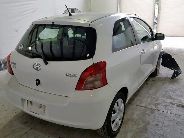 JTDJT923385141506 - 2008 TOYOTA YARIS WHITE photo 4