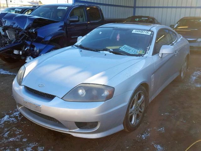 KMHHM65D15U175004 - 2005 HYUNDAI TIBURON SILVER photo 2