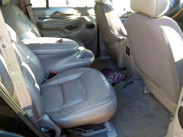5LMPU28L8WLJ11859 - 1998 LINCOLN NAVIGATOR Qara foto 6