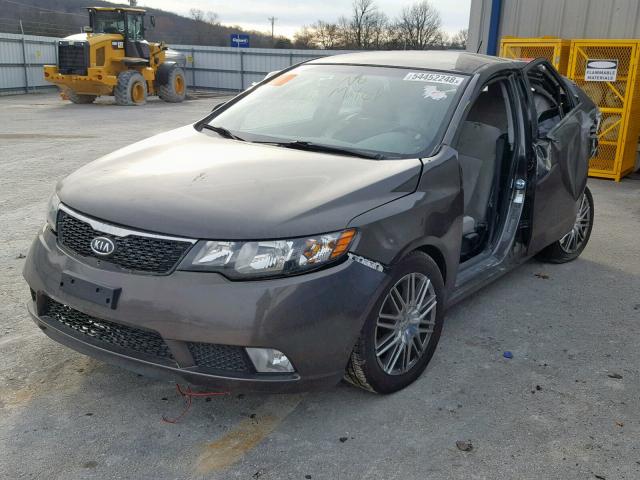 KNAFU4A25B5404808 - 2011 KIA FORTE EX BROWN photo 2