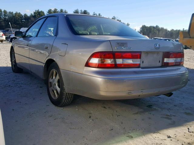 JT8BF28G810335558 - 2001 LEXUS ES 300 TAN photo 3