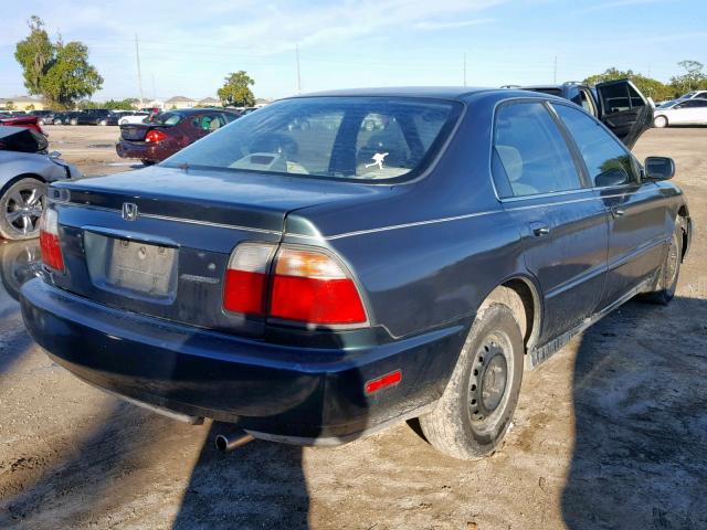 1HGCD5685VA154041 - 1997 HONDA ACCORD VAL GREEN photo 4