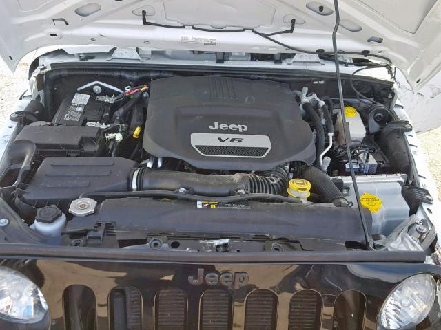 1C4AJWAG6HL611385 - 2017 JEEP WRANGLER S WHITE photo 7