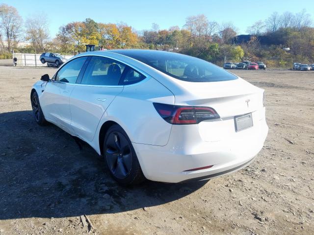 5YJ3E1EB7KF493467 - 2019 TESLA MODEL 3 WHITE photo 3