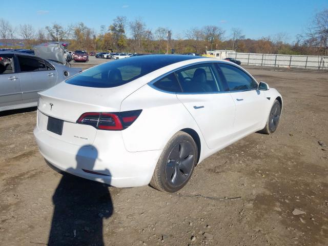 5YJ3E1EB7KF493467 - 2019 TESLA MODEL 3 WHITE photo 4