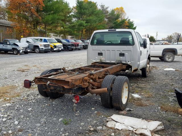 1FDAF56F3YED34450 - 2000 FORD F550 SUPER SILVER photo 4