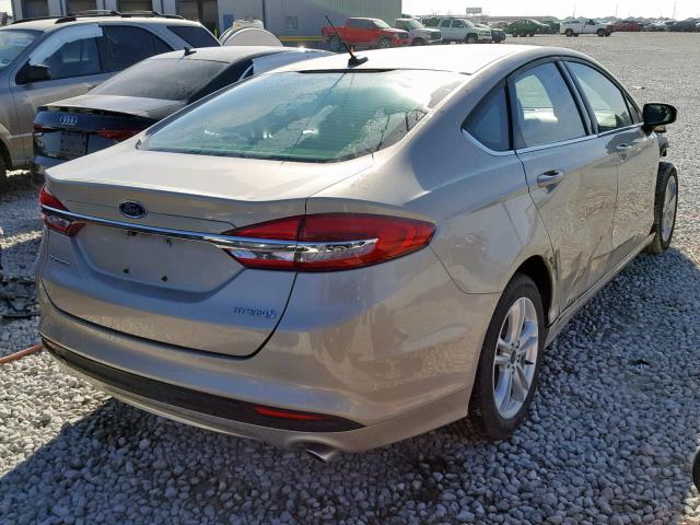 3FA6P0UU0JR122464 - 2018 FORD FUSION S H TAN photo 4