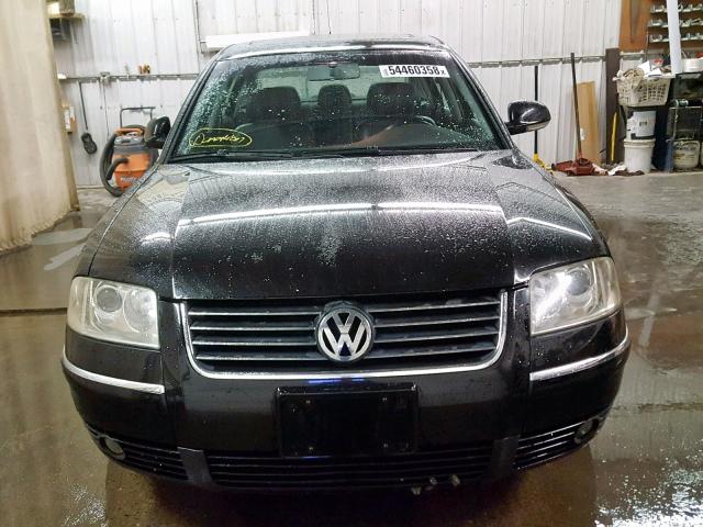 WVWAD63B05E000356 - 2005 VOLKSWAGEN PASSAT GLS BLACK photo 9