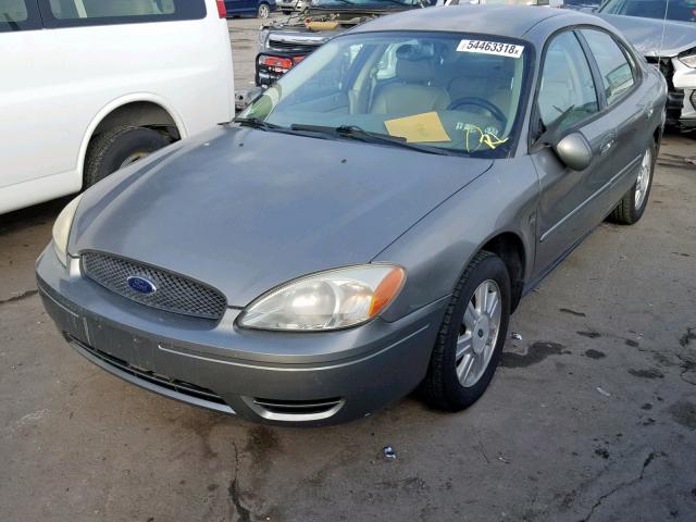 1FAHP56S74G193903 - 2004 FORD TAURUS SEL GRAY photo 2