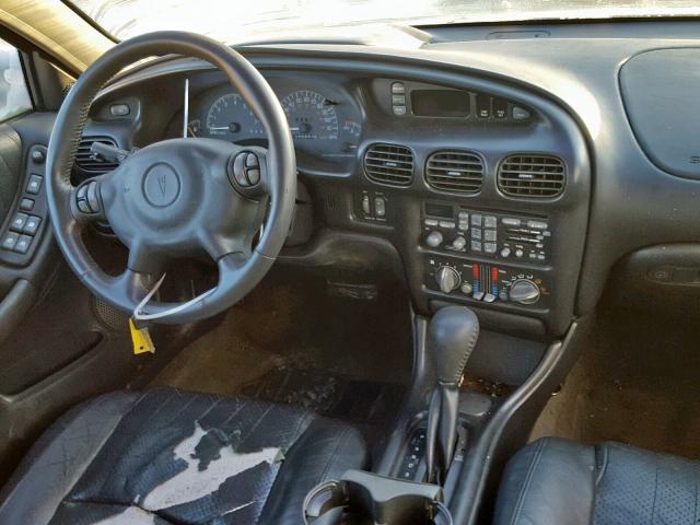 1G2WP52K42F187829 - 2002 PONTIAC GRAND PRIX SILVER photo 9