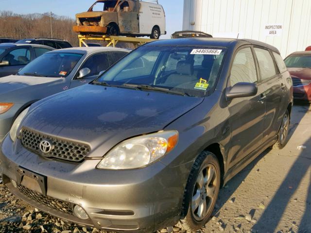 2T1KR32E54C305868 - 2004 TOYOTA MATRIX GRAY photo 2