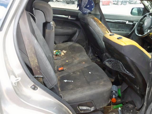 5XYKT4A61EG534426 - 2014 KIA SORENTO LX SILVER photo 6