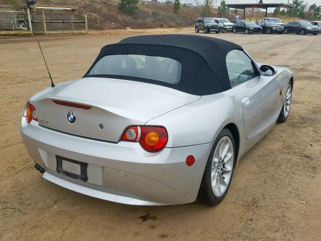 4USBT33413LS41885 - 2003 BMW Z4 2.5 SILVER photo 4