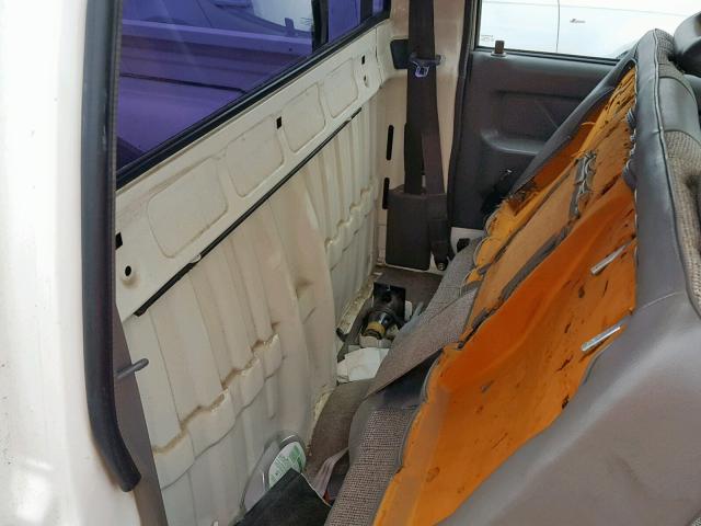 4S1CL11L9N4202993 - 1992 ISUZU CONVENTION WHITE photo 6