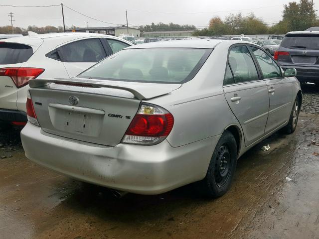4T1BE32K05U075738 - 2005 TOYOTA CAMRY LE SILVER photo 4