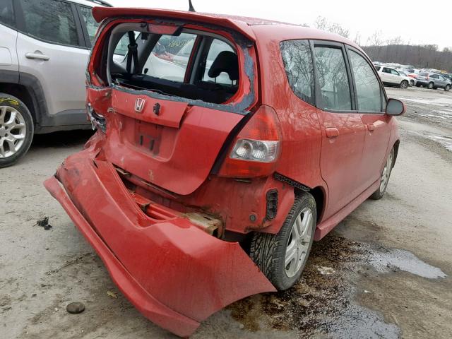 JHMGD38638S041668 - 2008 HONDA FIT SPORT RED photo 4