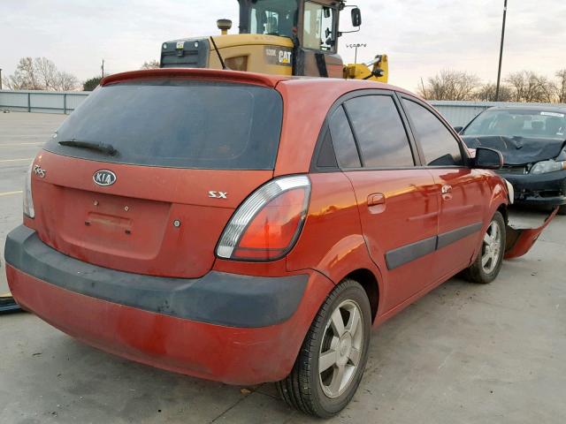 KNADE163X66177622 - 2006 KIA RIO 5 ORANGE photo 4