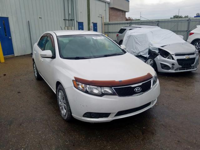 KNAFU4A28B5892099 - 2011 KIA FORTE EX WHITE photo 1