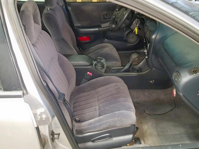 1G2WP52K62F113750 - 2002 PONTIAC GRAND PRIX SILVER photo 5