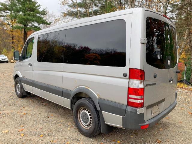 WD8PE746375121324 - 2007 DODGE SPRINTER 2 SILVER photo 5