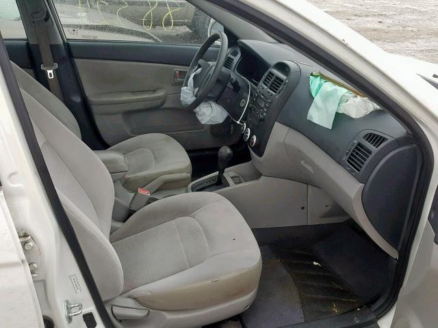 KNAFE221195654130 - 2009 KIA SPECTRA EX WHITE photo 5