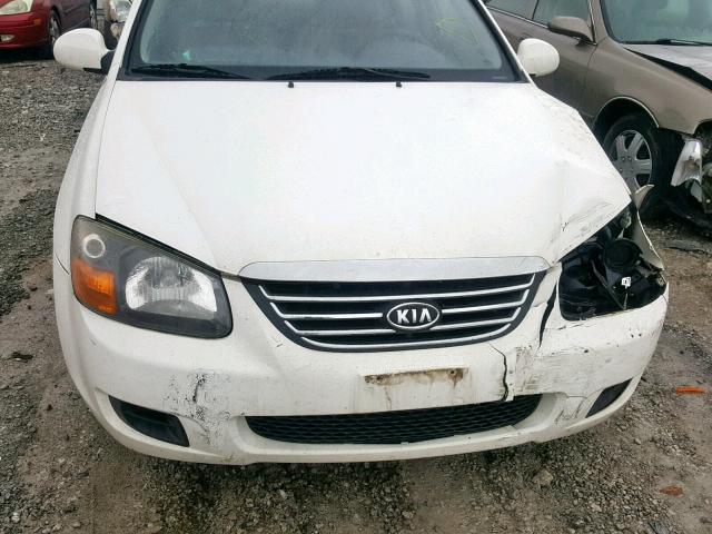 KNAFE221195654130 - 2009 KIA SPECTRA EX WHITE photo 9