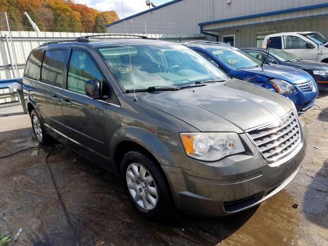 2A4RR4DE9AR344065 - 2010 CHRYSLER TOWN & COU GRAY photo 1