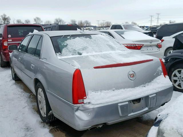 1G6KD5EY3AU105315 - 2010 CADILLAC DTS LUXURY SILVER photo 3