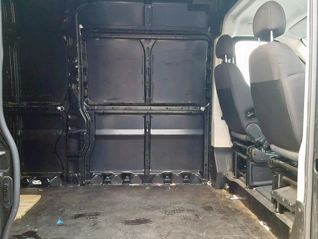 3C6URVJG0JE108229 - 2018 RAM PROMASTER 绿色 照片 6