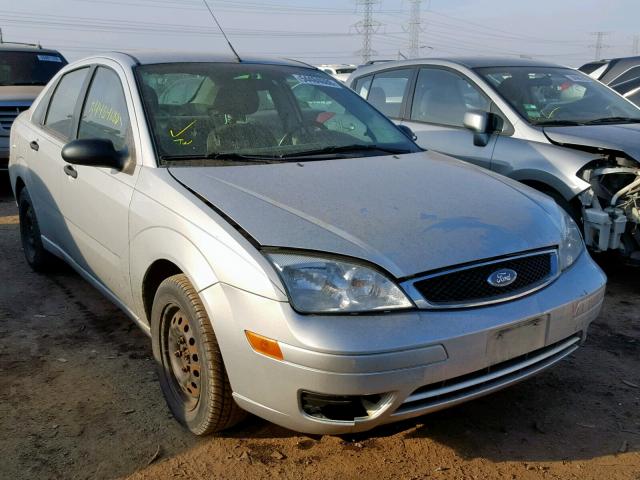 1FAFP34N86W215845 - 2006 FORD FOCUS ZX4 SILVER photo 1