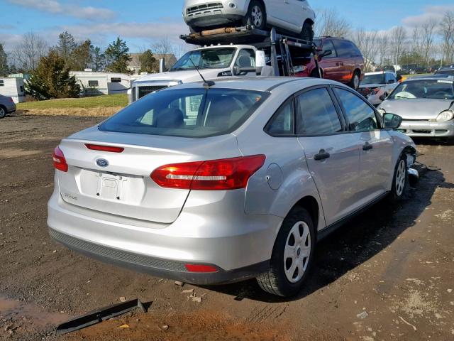 1FADP3E28HL274314 - 2017 FORD FOCUS S SILVER photo 4