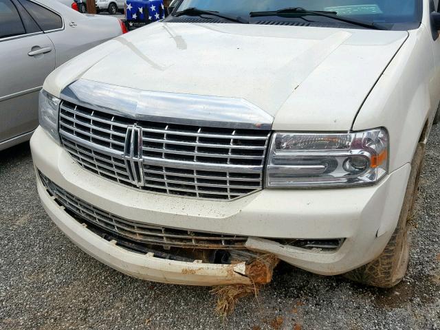 5LMFU28527LJ07420 - 2007 LINCOLN NAVIGATOR 白色 照片 9