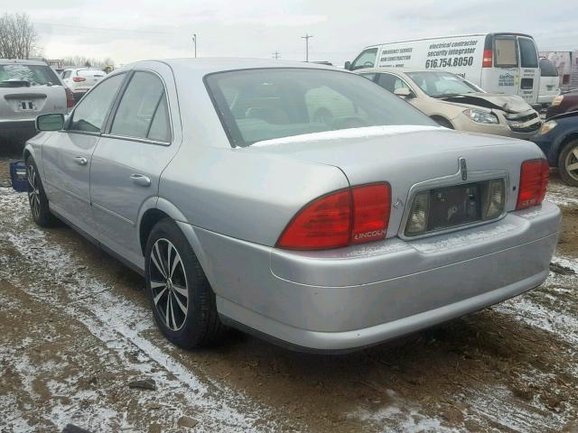 1LNHM87AX1Y727374 - 2001 LINCOLN LS فضي صورة 3