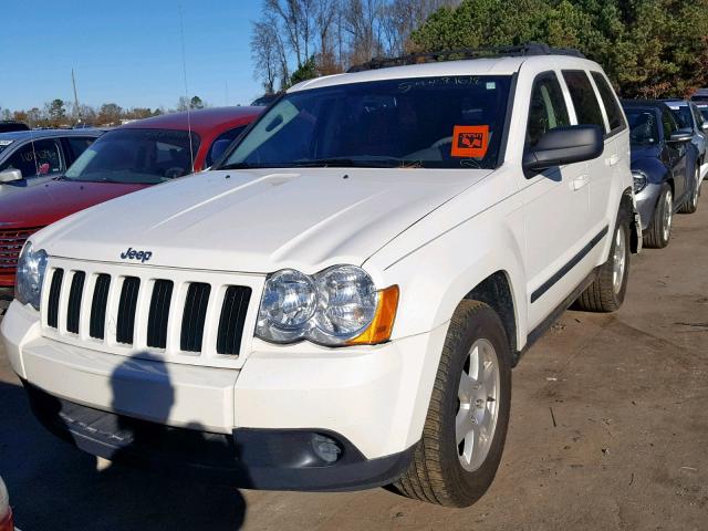 1J8GR48K99C521384 - 2009 JEEP GRAND CHER WHITE photo 2