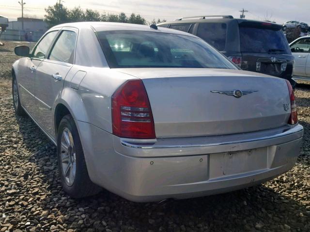 2C3AA63H25H505048 - 2005 CHRYSLER 300C SILVER photo 3