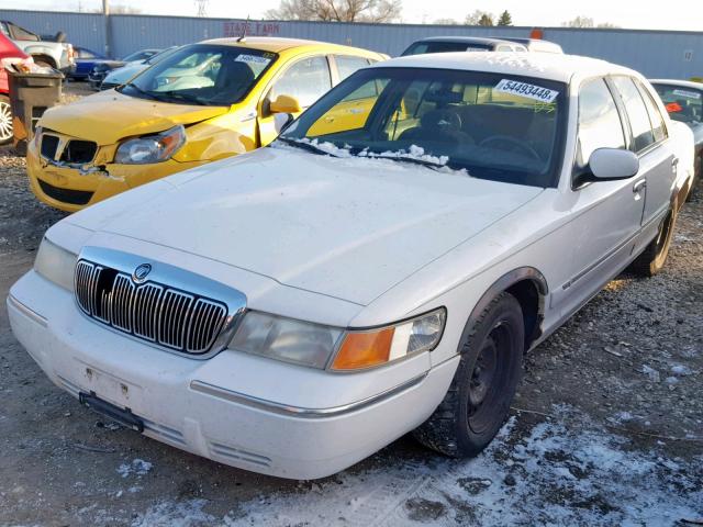 2MEFM74W1XX677994 - 1999 MERCURY GRAND MARQ WHITE photo 2