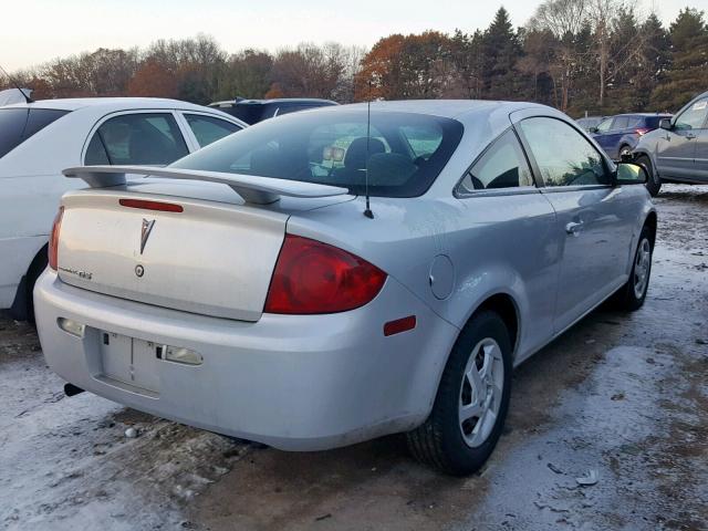 1G2AL15F677313364 - 2007 PONTIAC G5 SILVER photo 4