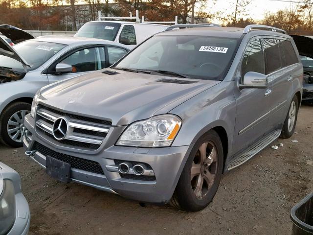 4JGBF7BE4BA747635 - 2011 MERCEDES-BENZ GL 450 4MA GRAY photo 2