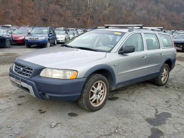 YV1SZ592151197630 - 2005 VOLVO XC70 GRAY photo 2