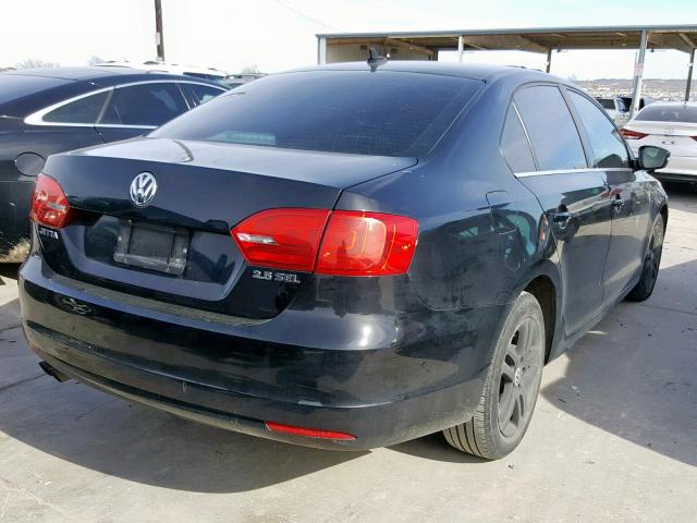 3VWLX7AJ4DM363815 - 2013 VOLKSWAGEN JETTA SEL BLACK photo 4