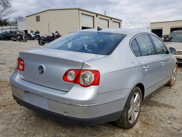 WVWAK73C48P003404 - 2008 VOLKSWAGEN PASSAT KOM SILVER photo 4