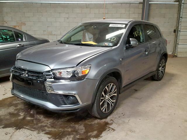 JA4AP3AU4JZ009181 - 2018 MITSUBISHI OUTLANDER GRAY photo 2