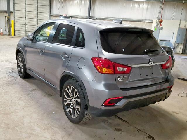 JA4AP3AU4JZ009181 - 2018 MITSUBISHI OUTLANDER GRAY photo 3