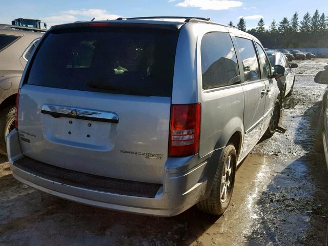 2A8HR54X19R622647 - 2009 CHRYSLER TOWN & COU SILVER photo 4