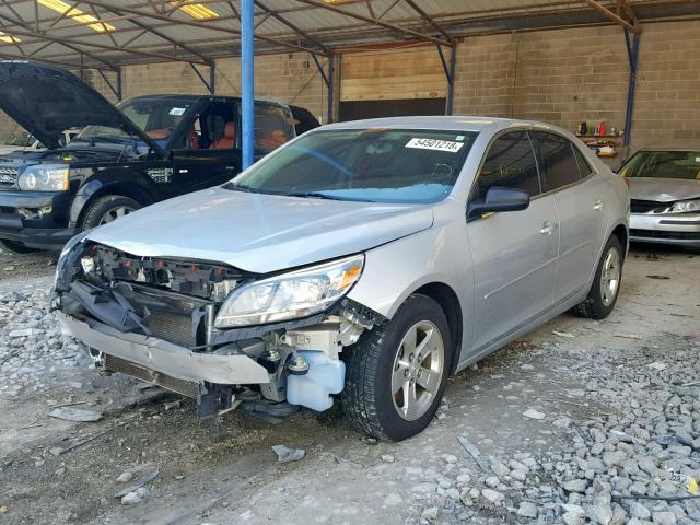 1G11B5SL5FF231607 - 2015 CHEVROLET MALIBU LS 银色 照片 2