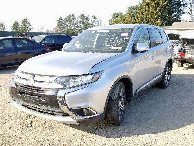 JA4AZ3A30HZ039130 - 2017 MITSUBISHI OUTLANDER SILVER photo 2